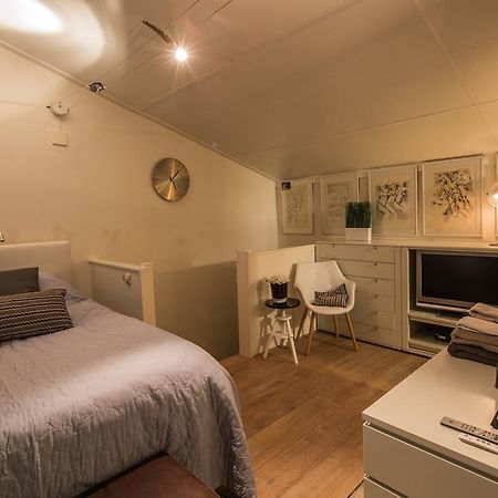 Sleep At Slim Amsterdam Bed & Breakfast Exterior foto